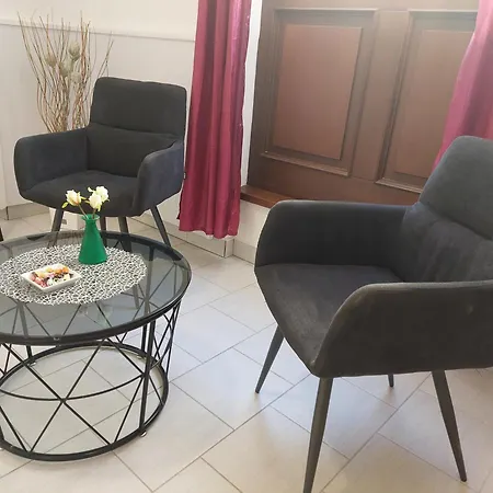 Self Check In Aparthotel 3*