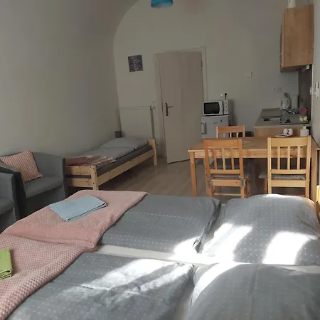 Aparthotel Self Check In 3*