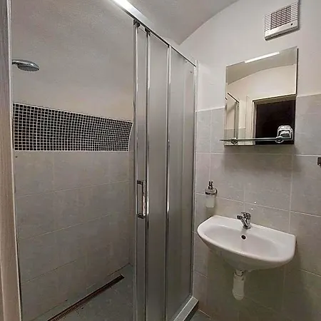 Hotel apartamentowy Self Check In 3*